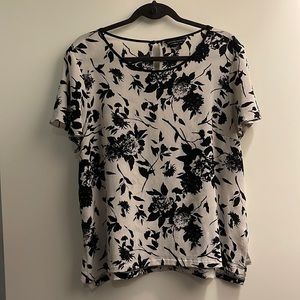 Dorothy Perkins Black & White/Cream Floral print blouse Size 16